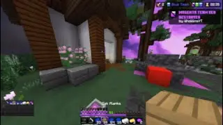 Taking down teamers in bedwars solo - Short Cut Clip (The Hive) [Bedrock]