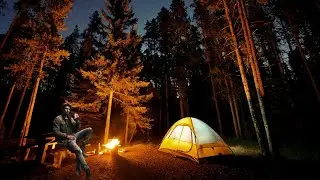 Building a tent shelter alone in winter and relaxing in the shelter at night