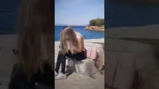 У моря, у синего моря...