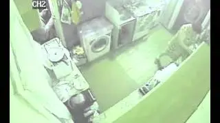 БАБКА ЗАЖИГАЕТ