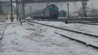 Перевыпуск видео. ЧС8-030 в голове пассажирского поезда Одесса - Рахов