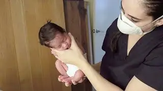 La bebé más pequeña, menos de 2Kg | Sesión de recién nacido