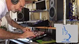 Holotropik - Tap root - Live Techno LivePA