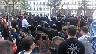 Винтятъ на Тверской возлѣ Пушкинской