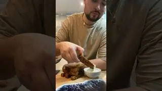 Главное не забыть в пятницу вечером взять не только бутылочку пенного…но и буханку хлеба)