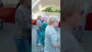 Танцы кому заа Саранск. Пролетарский Парк. 12 июля 2024 год..