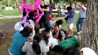 Piñata Candy Grab
