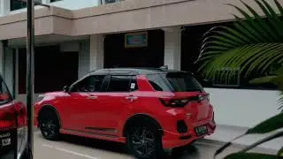Review Mobil TOYOTA RAIZE Warna Merah Menyala