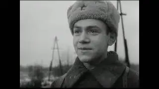 "Москва майская".  Ополченцы из х/ф "У твоего порога".