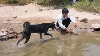 A Kla likes Mekong river