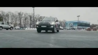 Toyota Land Cruiser 200: как работает система кругового обзора