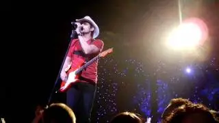 Brad Paisley - She's Everything (Proposal Included)