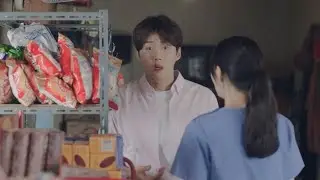 hyejin banging her head at chief hong