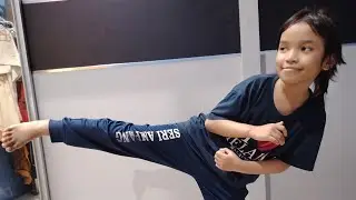 Tutorial asas tepis + 2 tendangan ke pihak lawan (Silat Olahraga)