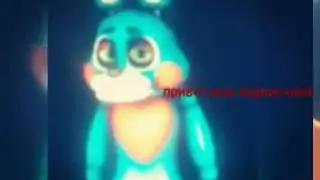 Той чика делает селфи с друзьями!!!)))
