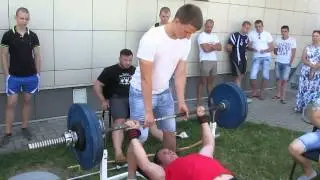 Соревнования тренажерного зала Олимп по жиму, г. Лунинец 2015 год