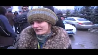 Интервью с людьми, пришедшими посмотреть на Януковича в Ростове-на-Дону