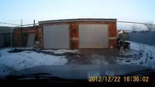 Кот с железными яйцами!