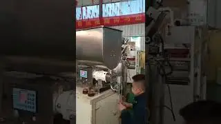 Rotor pump filling machine for pepper sauce