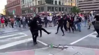 Protesters hand rioter over to police #George #Floyd