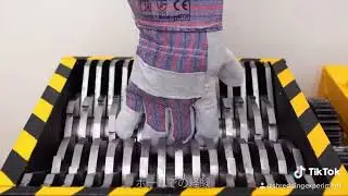 Hand vs Shredder