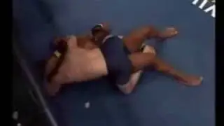 Volk Han is hitting the referee - Пощечина Волк Хана