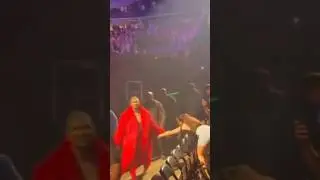 Usher & Ella Mai Performing Boo’d Up ❤️