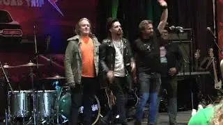 Love The One You're With - Louden Swain and Supernatural stars  | VegasCon 2020 SNS