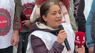 İSİG meclisi çocuk işçiliğine, son demek için İstanbul/ Kadıköy Süreyya Operası önünde eylemdeydi