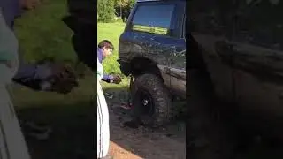 Шиномонтаж в лесу