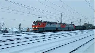 Электровоз 2ЭС6-1116 на станции Мочище