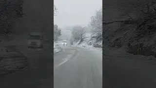 Qarlı qış mənzərə