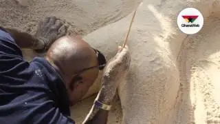 Easter celebration: Man moulds 'naked' woman with foundry sand