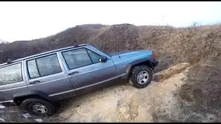 Катались на Jeep Cherokee XJ и нашли лисью нору!