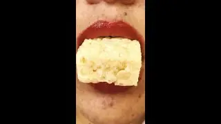 rice crispy asmr eating sounds 