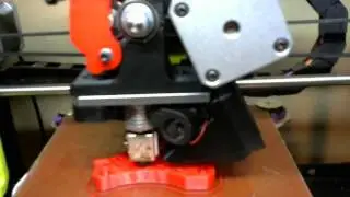 Colorfabb Red nGen - Lulzbot  extruder mount v2.11