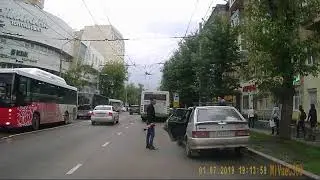 ДТП ,открыл дверь не убедившись, не подумав.