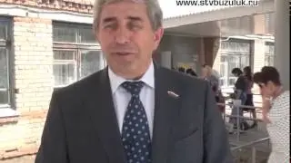 Сергей Грачев поздравил сельских выпускников