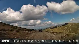 Спускане от връх Ботев към м. Паниците, 10.08.24, [4k]