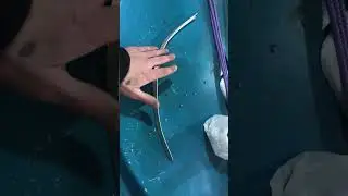 Загиб алюминиевого уголка под низ лобового стекла на лодку