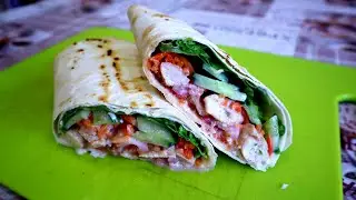 Вкусная шаурма с пряной курицей и йогуртовым соусом