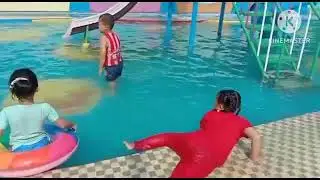 SI GENDUT ASIK BERENANG DI KOLAM RENANG PELANGI WAY JEPARA