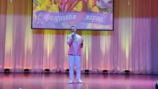 ЛЮБИТЕ, ДЕВУШКИ, ПРОСТЫХ РОМАНТИКОВ. Поёт Серафим Леднёв.