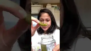 Sitha Marino eats with her own style and characteristics 