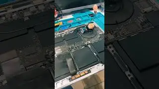 CLIENTE FOI TROCAR A BATERIA DO SEU MACBOOK DE MAIS DE R$ 20.000,00. E ADIVINHA O QUE ACONTECEU? 😅