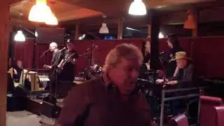 JOHNNY BE GOOD