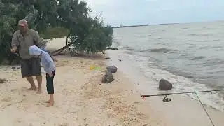 Ейск ! Поиски , просмотры продолжаются ! Праздник старшей внучки , ВЫПУСКНОЙ !