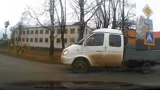 Бывает и такое на перекрестке