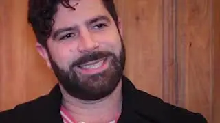 CULTE : Yannis de Foals roule à l'alka-seltzer