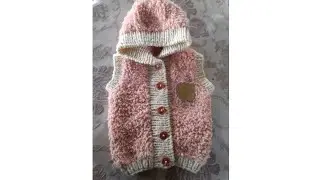 жилет с капюшоном  спицами(камзурча тукиш) 1-часть